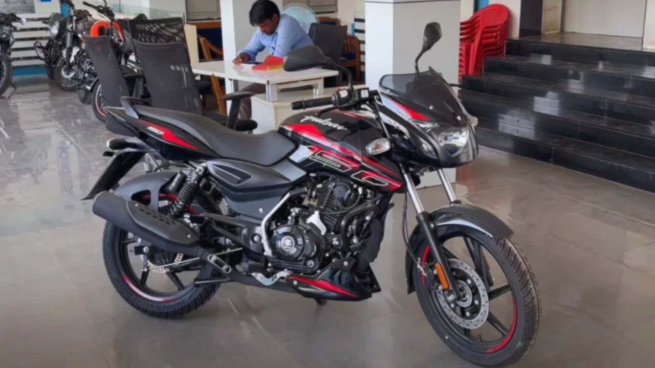 The Bajaj Pulsar 150: A Timeless Classic in the Indian 150cc Segment